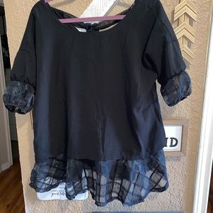 Women’s Yamoo Dressy Top Black Layered NWT European Style Fashion Size 4XL NWT
